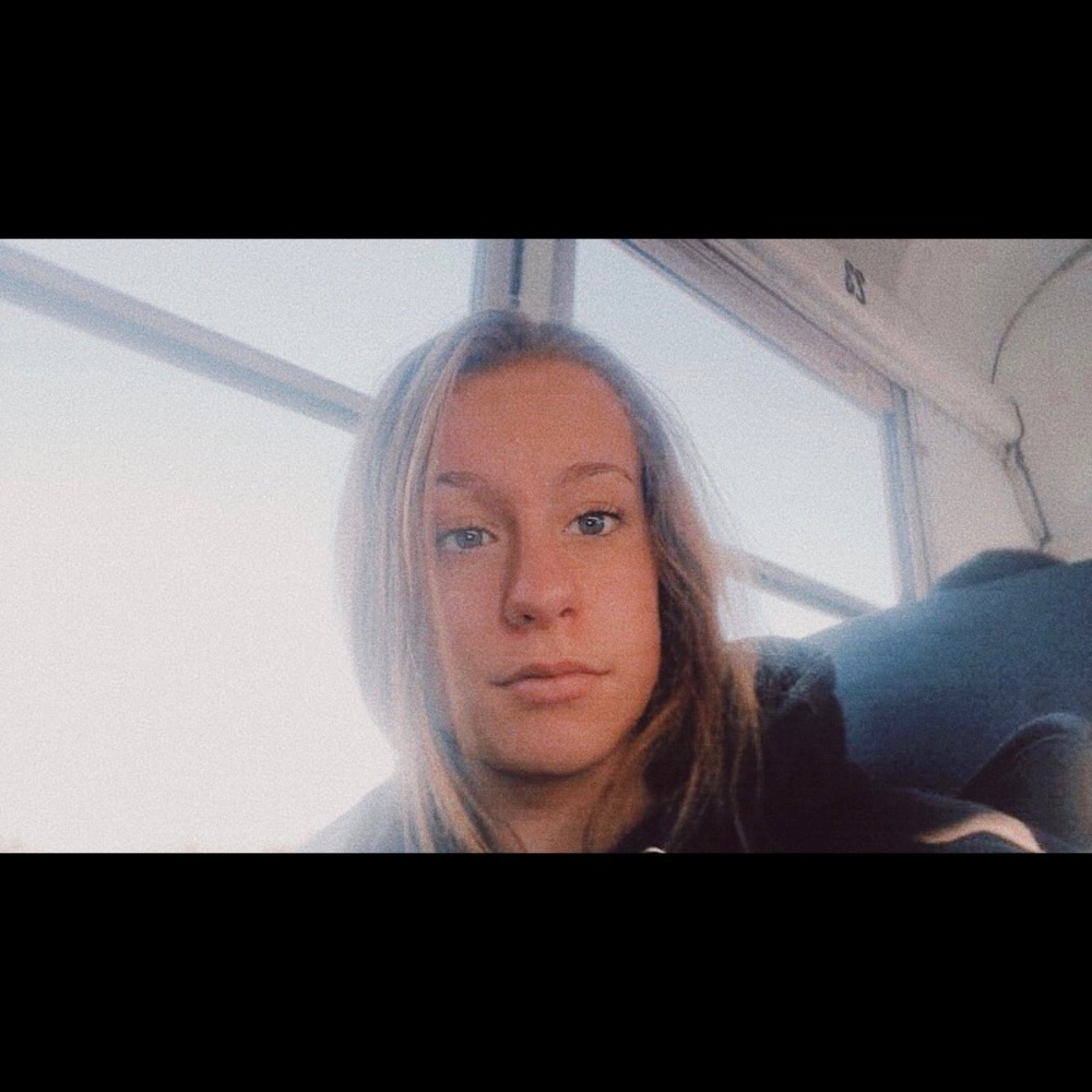 Meet your Posher, Hannah